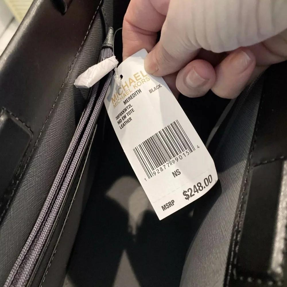 Michael Kors Black Tote Bag - Picture 10 of 11